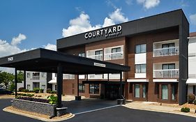 Courtyard Charlotte Matthews Matthews Nc